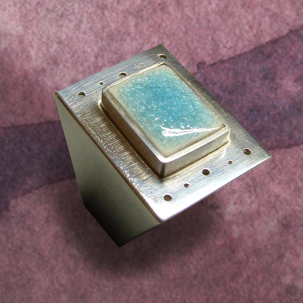 Ring Porzellan Krakelee eckig Durchbruch