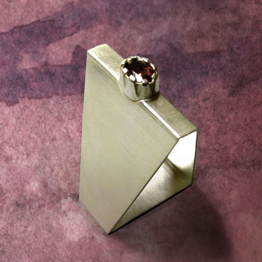 Ring_Granat_Dreieck