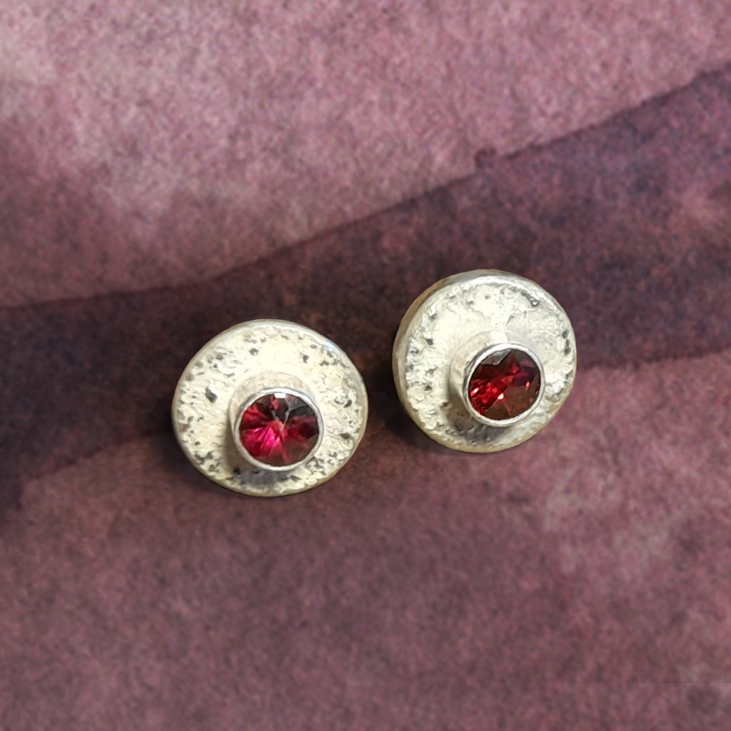 Ohrstecker Silber rund Rodolith