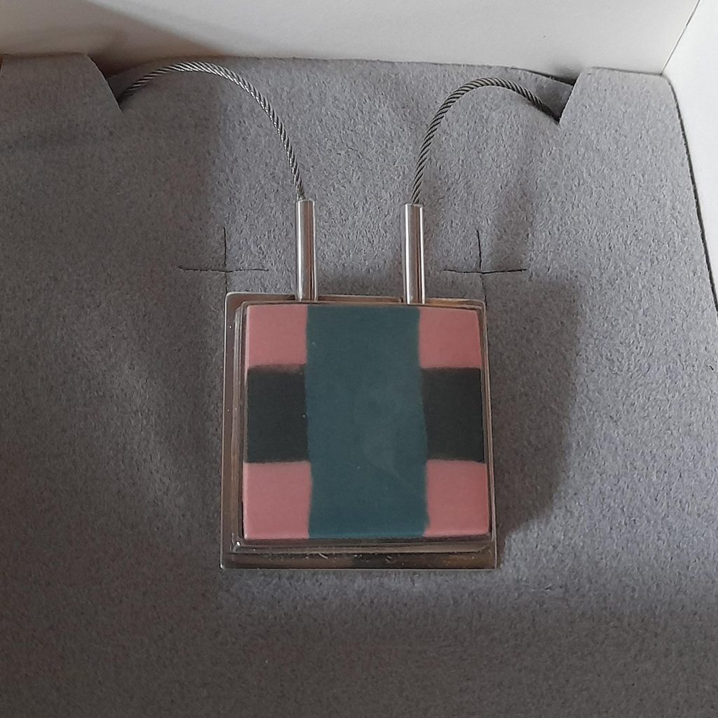 Kette Silber Quadrat Porzellan rosa grün Kreuz