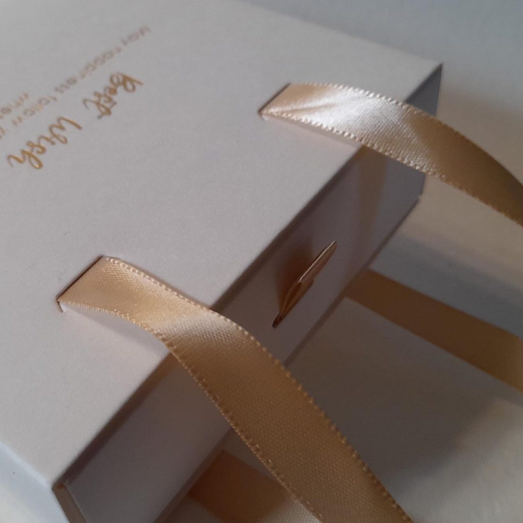 Kette Silber Porzellan Quadrat rosa grün kariert