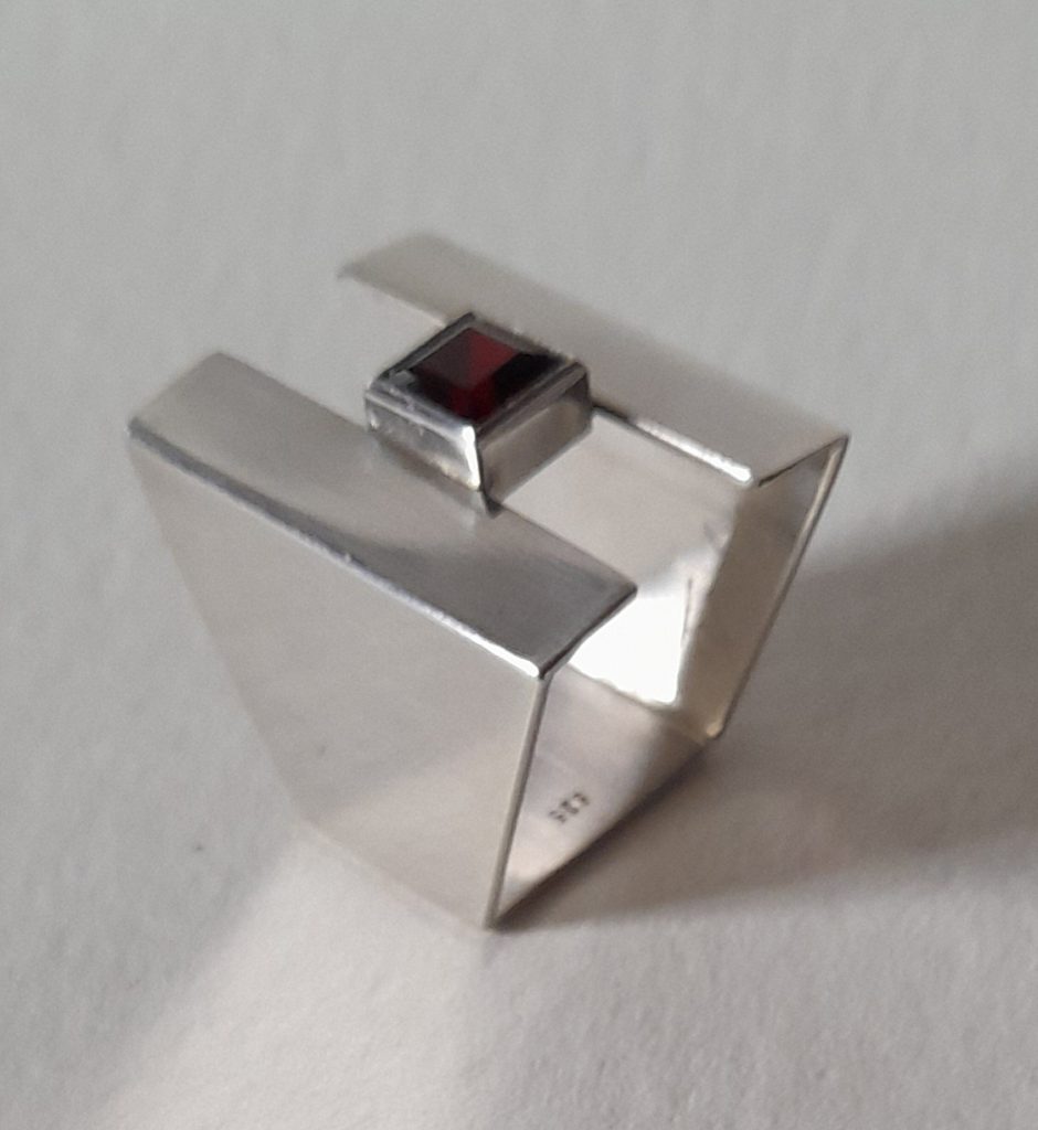 Ring Eckig Quadrat Granat geteilt