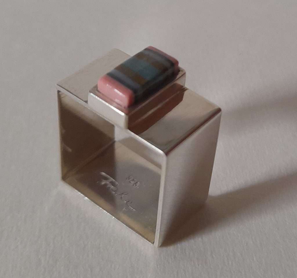 Ring Porzellan gestreift Quadrat_2