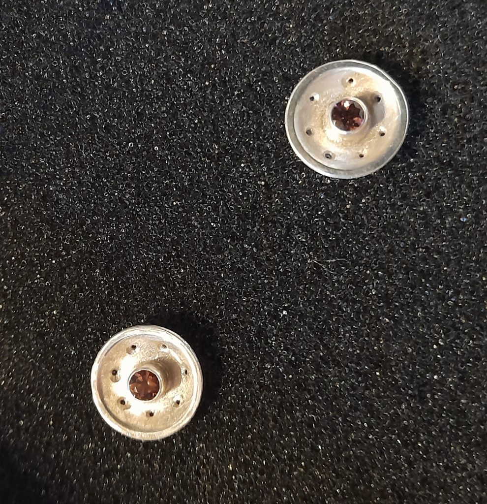 Ohrstecker Rund Durchbruch Turmalin rosa