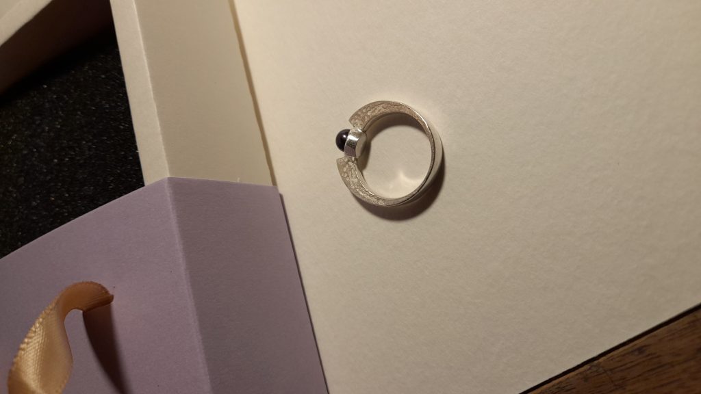 Geschmiedeter Ring Tahiti Perle schwarz