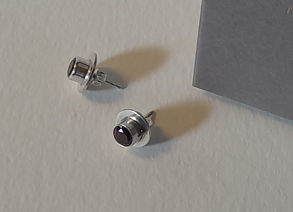 Ohrstecker rund Rodolith