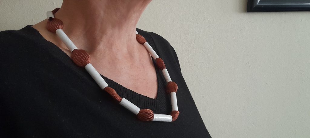 Kette Kupferband Porzellan_15
